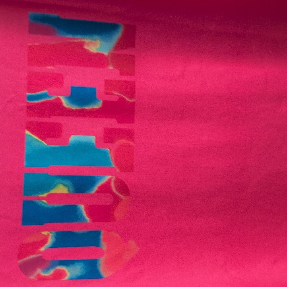 Pink Graphic Queen Shirt & Short Set NWT - Picture 2 of 4